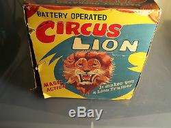 Vintage 1950s CIRCUS LION Battery Operated Toy Iwaya Seisakusho Japan