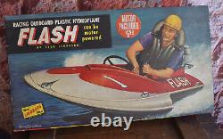 Vintage 1950s Lindberg Line Flash Toy Racing Outboard Hydroplane Boat Motor V801