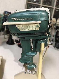 Vintage 1957 Gale outboard toy boat motor japan original box, papers, stand