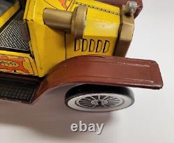 Vintage 1961 Hubley Mr. Magoo Battery Op Tin Litho Car WORKS VGC Missing Canopy