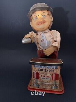 Vintage 1962 Charlie Weaver Bat. Opt. Moving Bartender Tin Toy. / Box Rosko