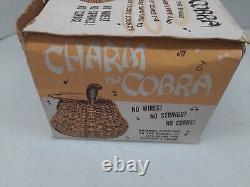 Vintage 1962 Poynter Products Battery Op Charm The Cobra Boxed Complete Shelf E3