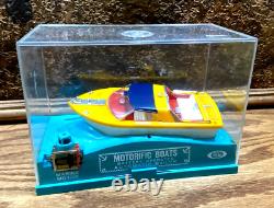 Vintage 1966 MOTORIFIC Boat Ideal BOATERIFIC WHIRLAWAY Whirl-A-Way RUNABOUT w Bo
