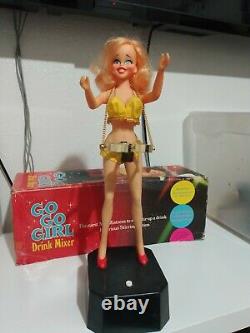 Vintage 1969 Poynter Go-Go Girl Drink Mixer Battery Operated with Original Box