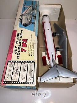 Vintage 1970's TN BATTERY OPERATED PLANE DOUGLAS DC-9 TWA Working WithBox Japan