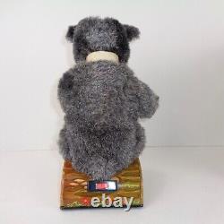 Vintage ALPS Japan Battery Operated Op Tin Litho Picnic Bear in Box