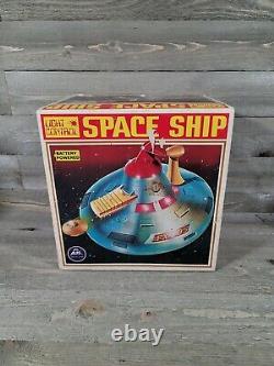 Vintage Alps Toy Battery Operated Disc Shooting Space Ship & Light Control Gun