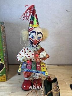 Vintage Amico Blinky the Clown battery operated japanese tin toy Works Great