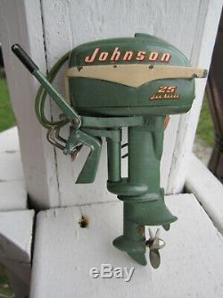 Vintage Johnson 25 Sea Horse Toy Outboard Boat Motor Pond Boat Untested NR