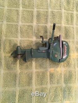 Vintage Johnson Seahorse 25 Outboard Toy Boat Motor
