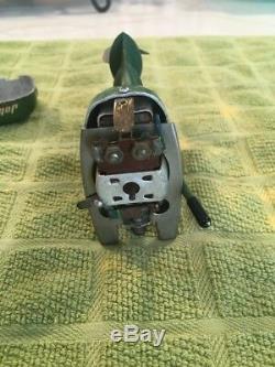 Vintage Johnson Seahorse 25 Outboard Toy Boat Motor
