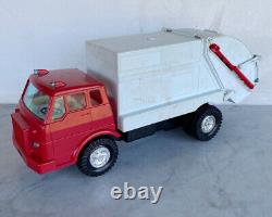 Vintage LOAD MASTER Sanitation Toy Truck. Auto-Matic Action Garbage 2500 JAPAN