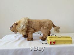 Vintage Mechanical Tin Lion Battery Operated Made in Japan Works (Video)