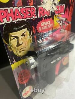 Vintage Official Star Trek Phaser Ray Toy Gun Battery Operated AHI 1976 NOC