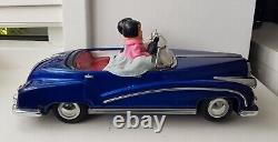 Vintage Photoing on Car ME630 China toy car battery operated. WORKS. Excellent