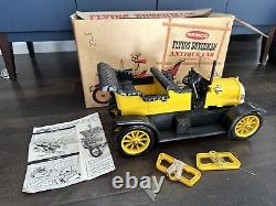 Vintage Remco FLYING DUTCHMAN ANTIQUE CAR Motorized U-Control Tether Car withBox