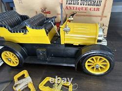 Vintage Remco FLYING DUTCHMAN ANTIQUE CAR Motorized U-Control Tether Car withBox