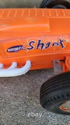 Vintage Remco Shark Fin 1960s Battery Driven Racing Teather Car McCoy Style