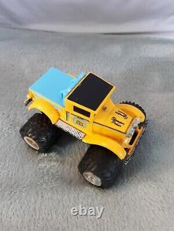 Vintage Schaper Stomper Overdrives Ford 4X4 yellow Scotty rare 80s non working
