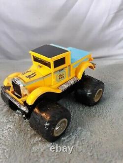 Vintage Schaper Stomper Overdrives Ford 4X4 yellow Scotty rare 80s non working