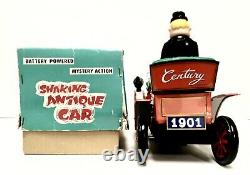 Vintage T. N Trade Mark Japan Battery Operated Shaking Antique Car Mint