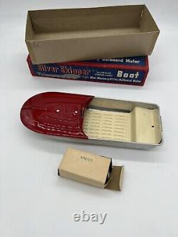 Vintage silver skipper toy boat sea dart motor battery op Nib