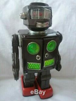 Vintage tin toy battery operated attacking martian robot horikawa japan repair