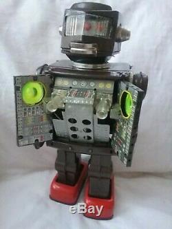 Vintage tin toy battery operated attacking martian robot horikawa japan repair