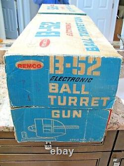 Vtg 1961 REMCO B-52 ELECTRONIC BALL TURRET TWIN MACHINE GUN with Restored BOX