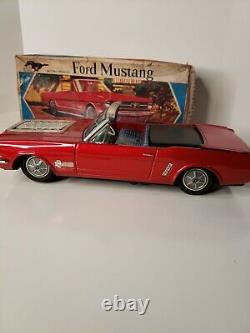 Vtg 60s YONEZAWA Red Ford Mustang RCar Battery Operated Tin Toy Japan Rare